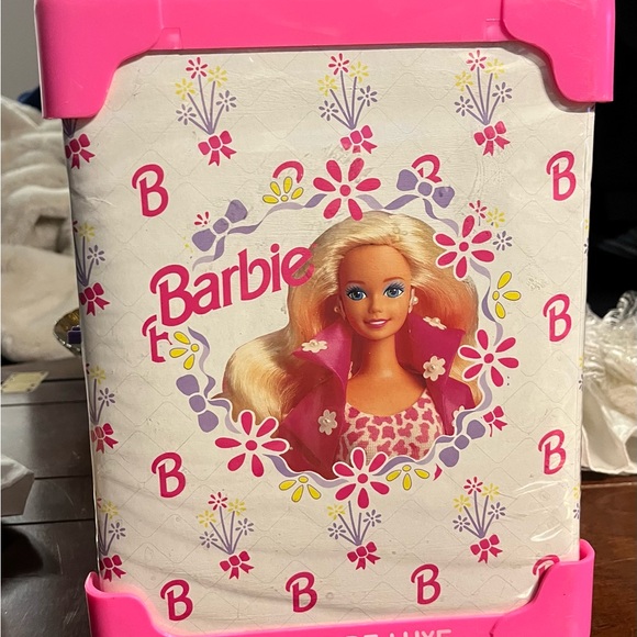 Barbie Deluxe Trunk and wardrobe vintage - Picture 2 of 6